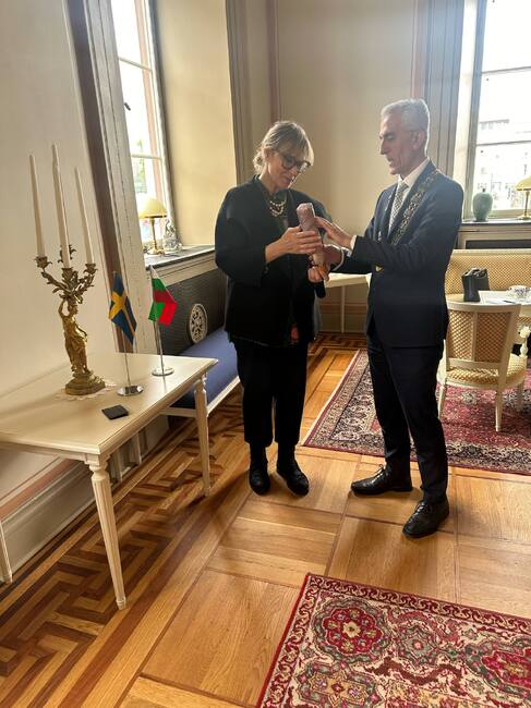 Посланикът на България в Швеция Светлана Стойчева-Етрополски се срещна със заместник-кмета на Гьотеборг Аслан Акбас