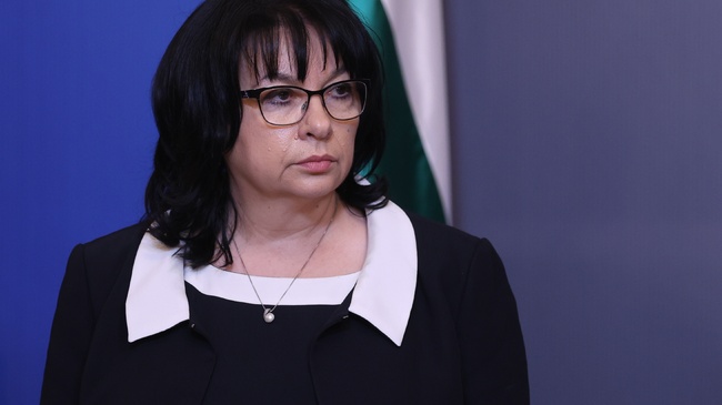 Eurozone to Bring Stability, Higher Incomes for Bulgaria, Says FM Petkova