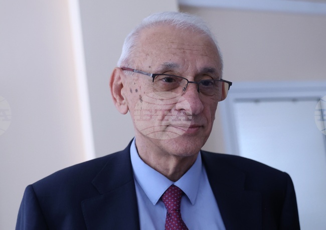 Успешното изпълнение на програмата за профилактика и укрепване на здравето е сред приоритетите на здравното министерство, каза министър Силви Кирилов