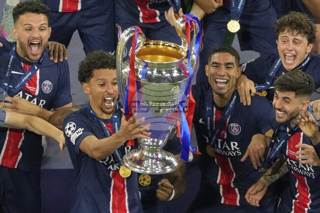 Титлата от Шампионската лига най-после пристигна в Париж, феновете на ПСЖ ще могат да я видят отблизо