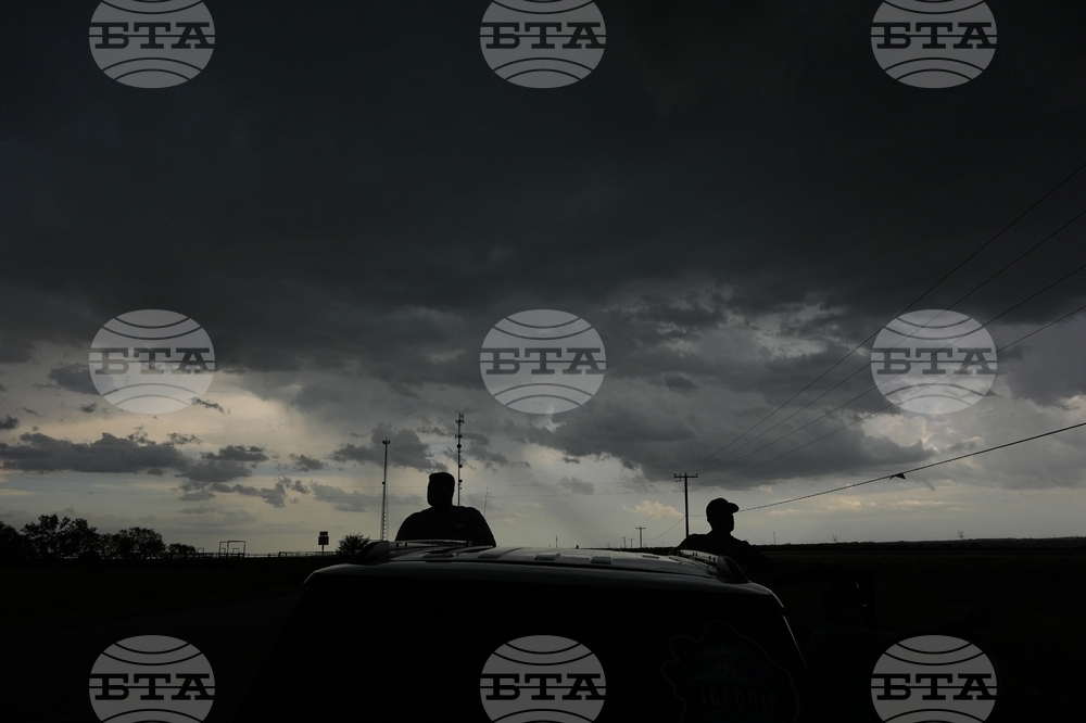 Climate Hail Chasing