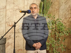 Перник - картина "Дойрански позиции" - експониране