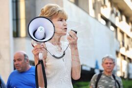 Бургас - протест в защита на българския лев - Снежана Йорданова