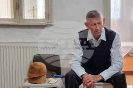 Румъния - Село Корунд - занаяти - шапки от гъби