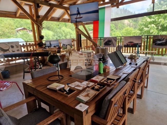 Смолянското село Смилян посрещна пътуващата изложба „Мисия български дизайн“