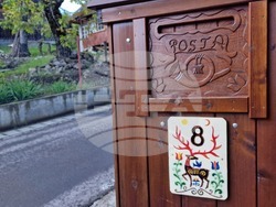 Румъния - Село Корунд - занаяти - шапки от гъби