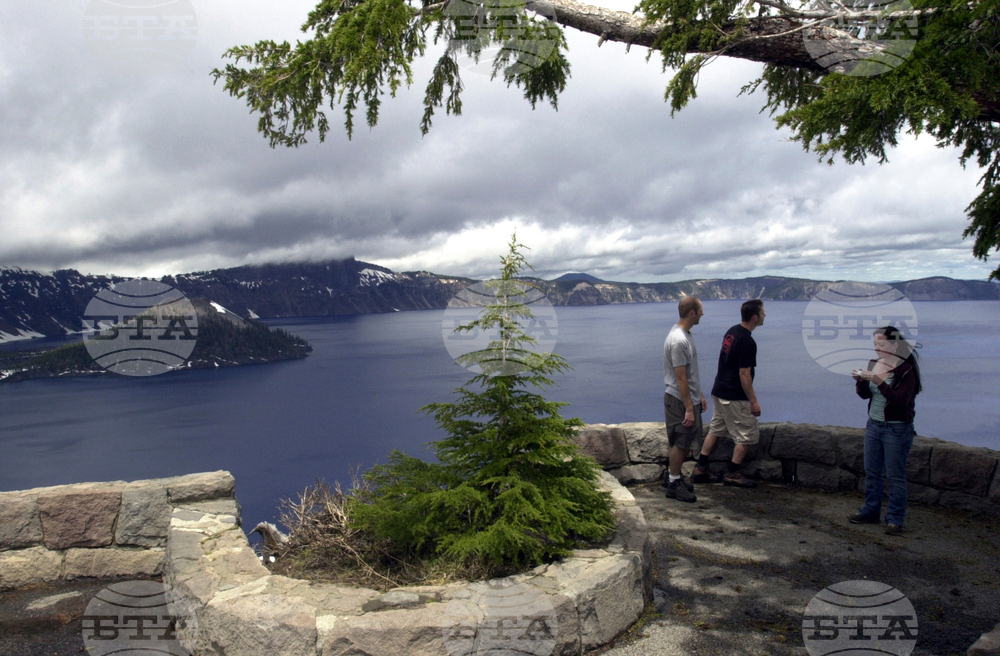Crater Lake Attendance