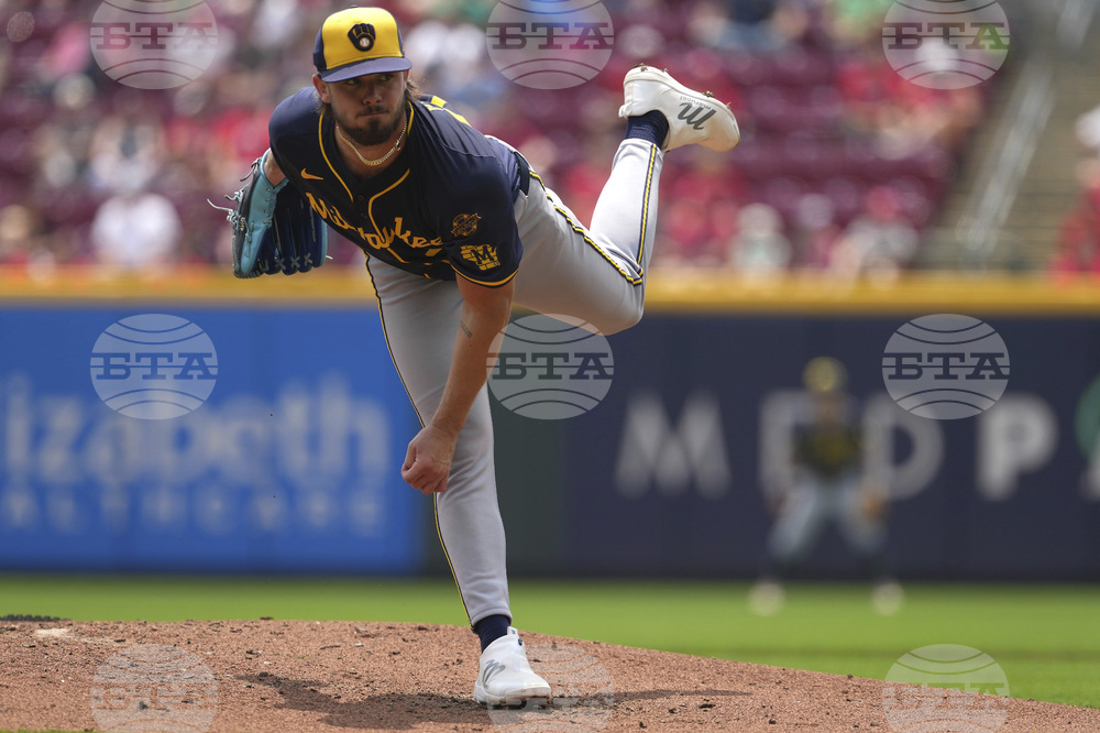 Brewers Reds Baseball