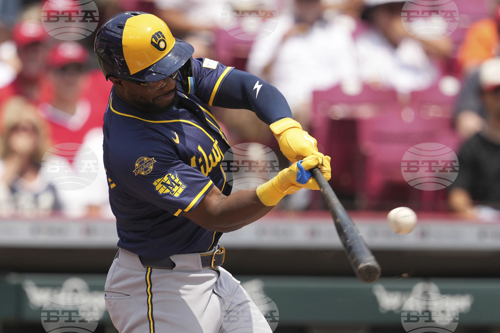 Brewers Reds Baseball