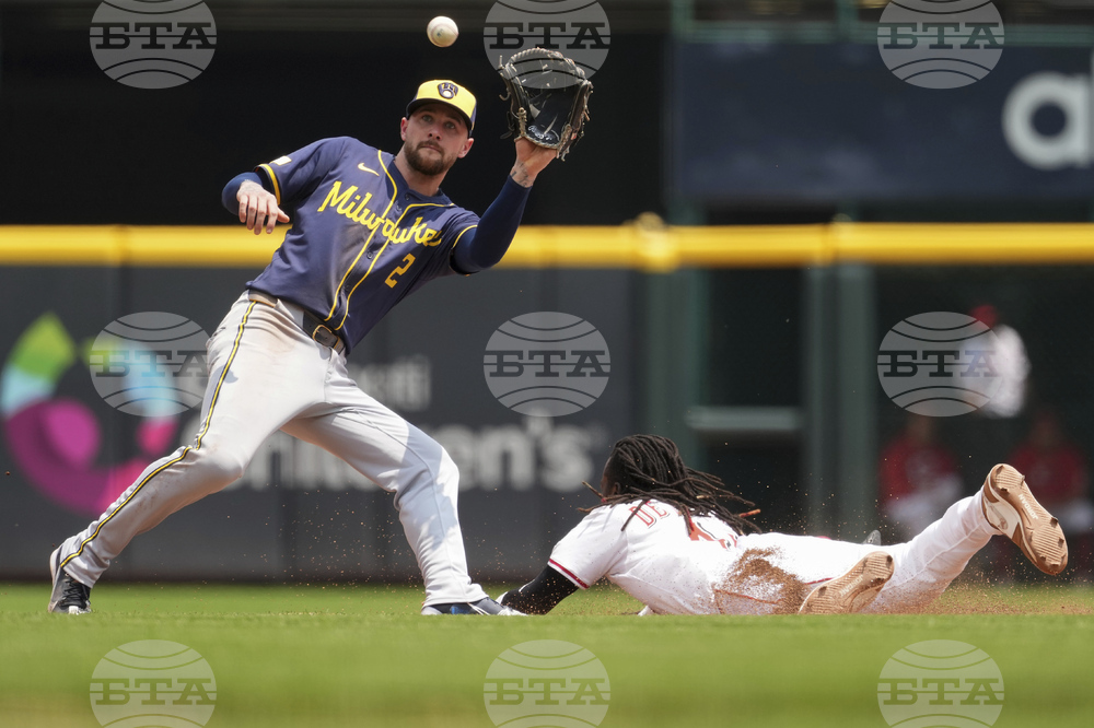 Brewers Reds Baseball