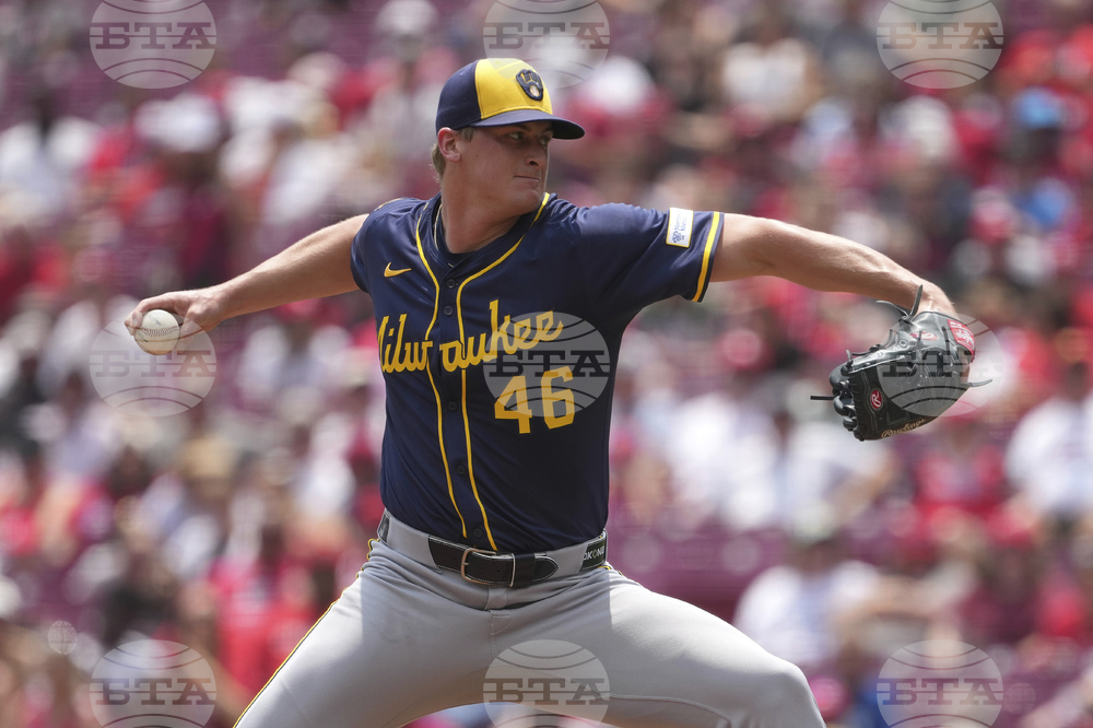 Brewers Reds Baseball