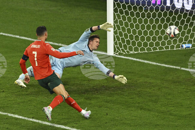 Кристиано Роналдо: "Напред, Португалия"