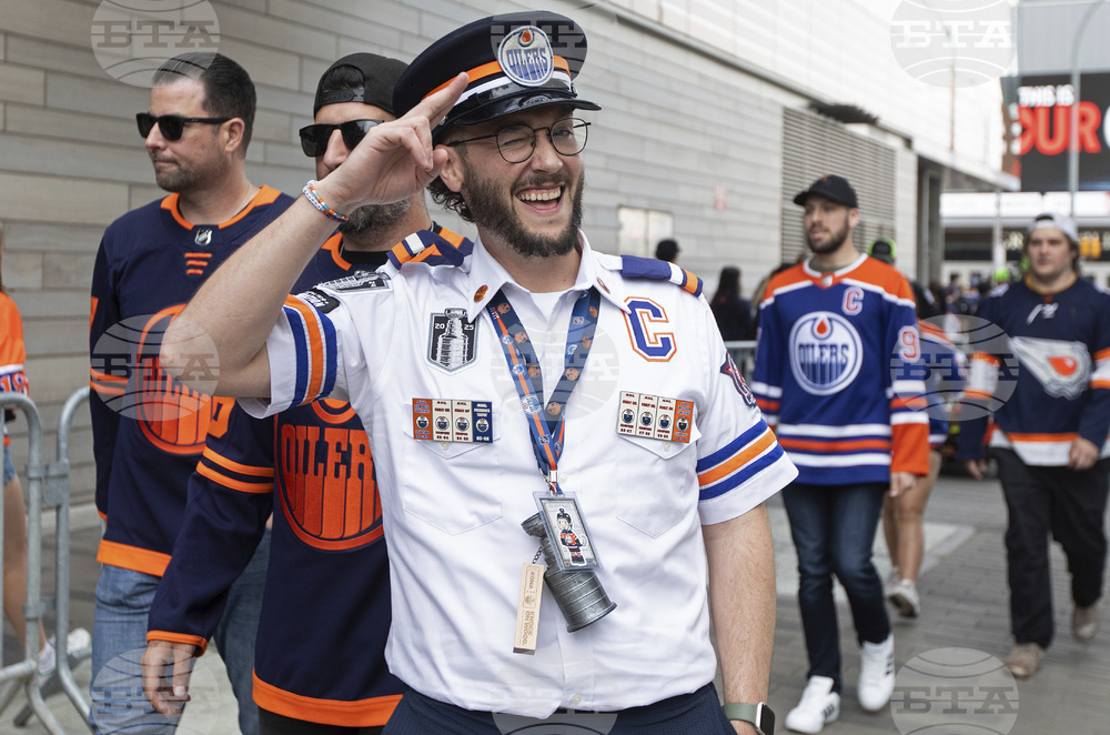 Stanley Cup Panthers Oilers Hockey