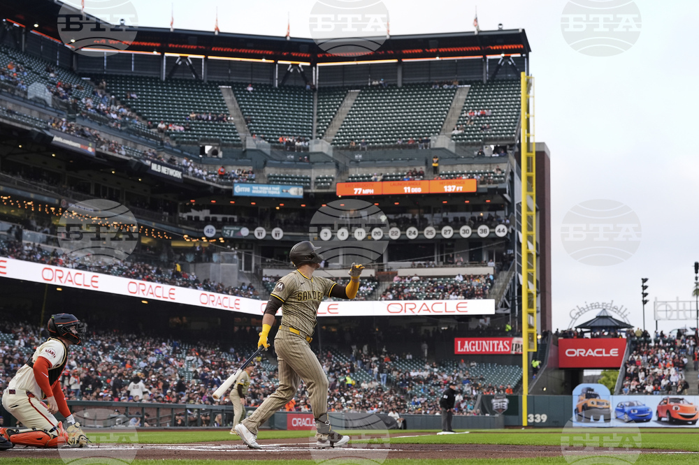 Padres Giants Baseball
