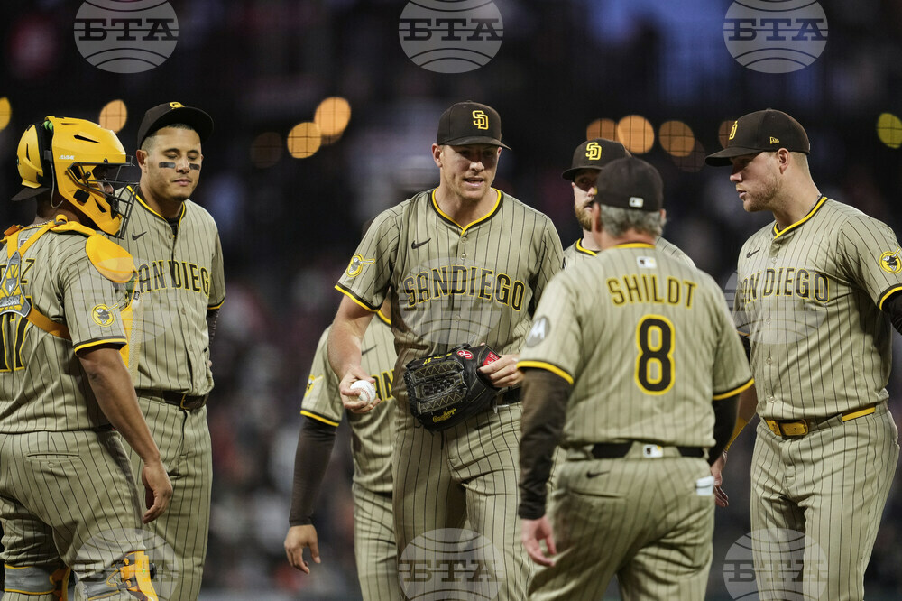 Padres Giants Baseball