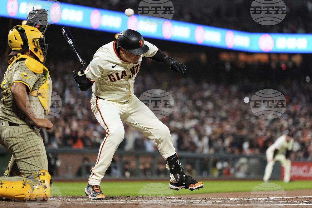 Padres Giants Baseball