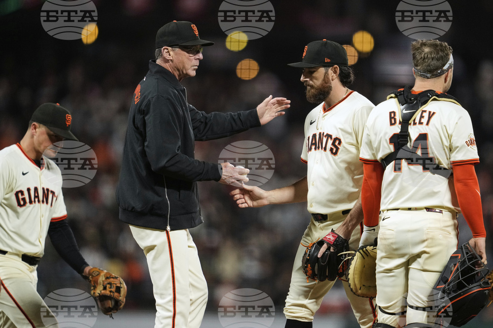 Padres Giants Baseball