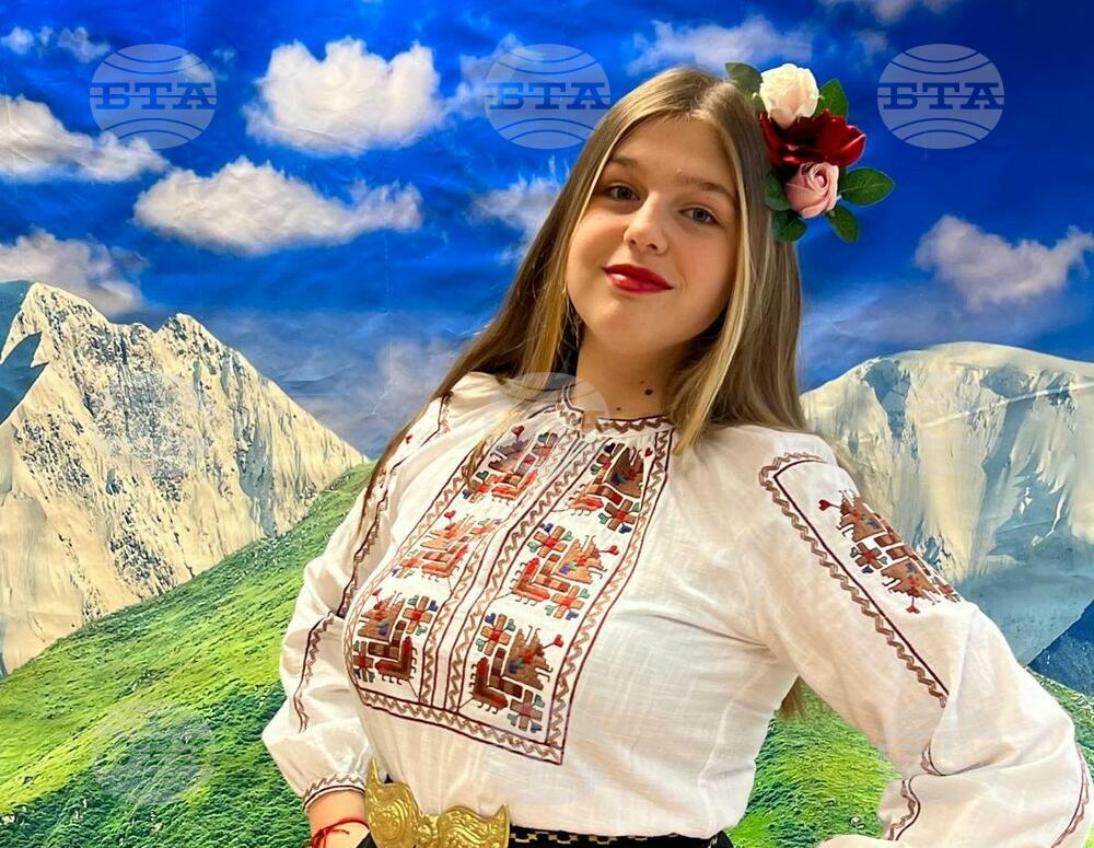 Певицата Александра Ружинска от Памплона ще вземе участие в десетото издание на пътуващия събор „На мегдана на другата България“ в Лион