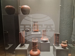 Троян - Музей на занаятите - изложба „Повелителка на глината“