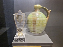 Троян - Музей на занаятите - изложба „Повелителка на глината“