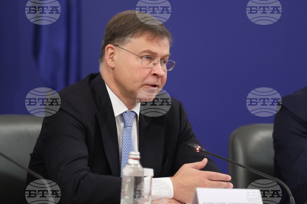 Euro Area Accession Is Bulgaria’s Best Investment for Future, Says EU Commissioner Dombrovskis