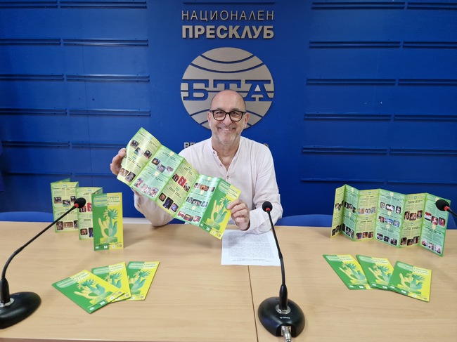 Пресконференция на Веселин Василев за театралния фестивал "Лято, кукли и приятели" във Велико Търново