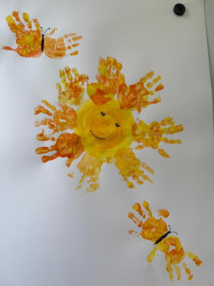 Под мотото „Играй и пей с мен на български език“ премина първото занятие на група „Дребосъче“ в училище „Св. св. Кирил и Методий“ във Виена