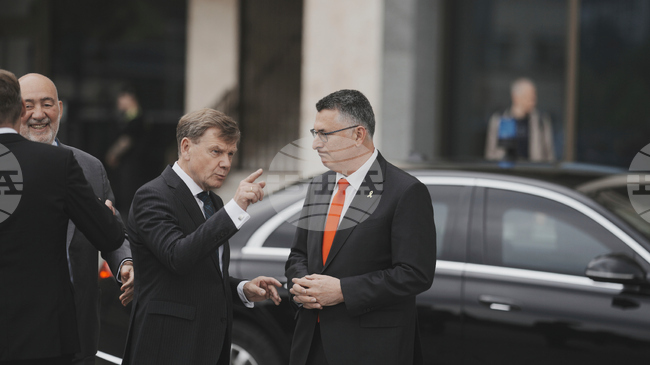 Иран трябва да разбере, че се налага да се откаже от придобиването на ядрено оръжие, заяви германският външен министър