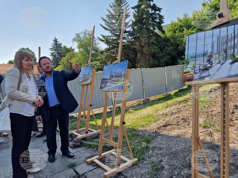 Село Лозен - първа копка - нов корпус на 201-во ОУ "Св. св. Кирил и Методий"