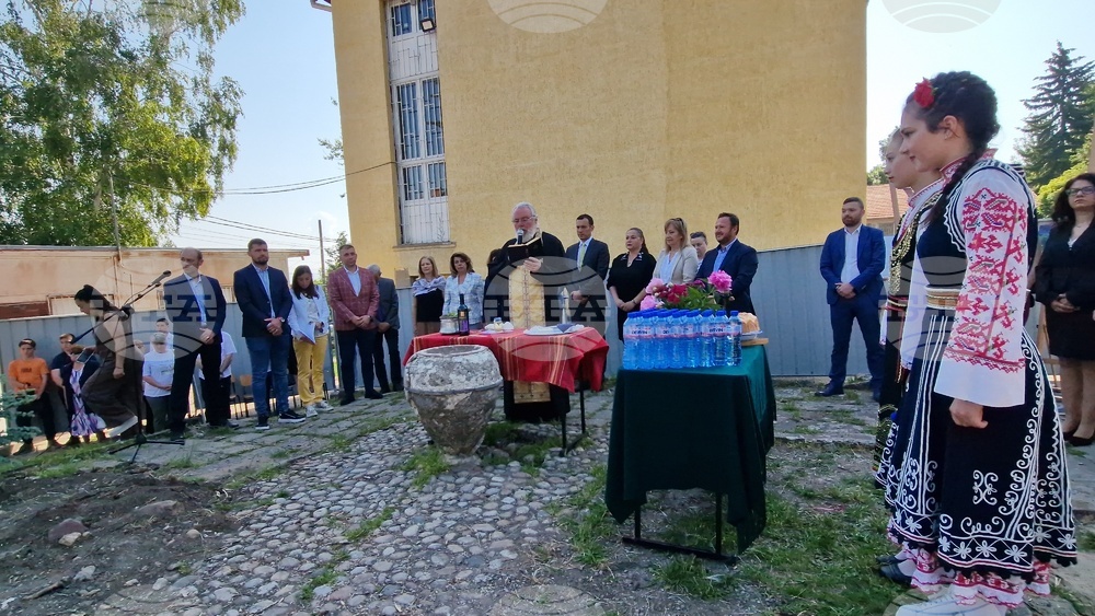 Село Лозен - първа копка - нов корпус на 201-во ОУ "Св. св. Кирил и Методий"