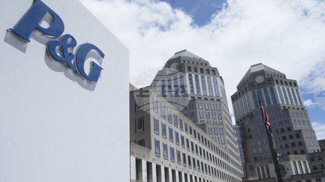 Американската козметична компания „Коути“ назначи Маркус Щрьобел за временен главен изпълнителен директор от януари