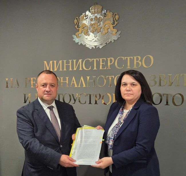 Момчилград с нови инвестиции за благоустрояване на кварталите „Орфей“ и „Сапуновска“