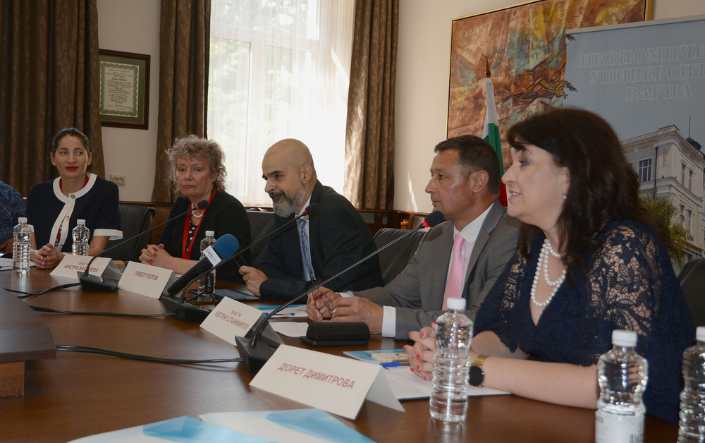 Община Варна: Зам.-кметът Павел Попов откри форум за високи технологии EvolvEX Summit 2025