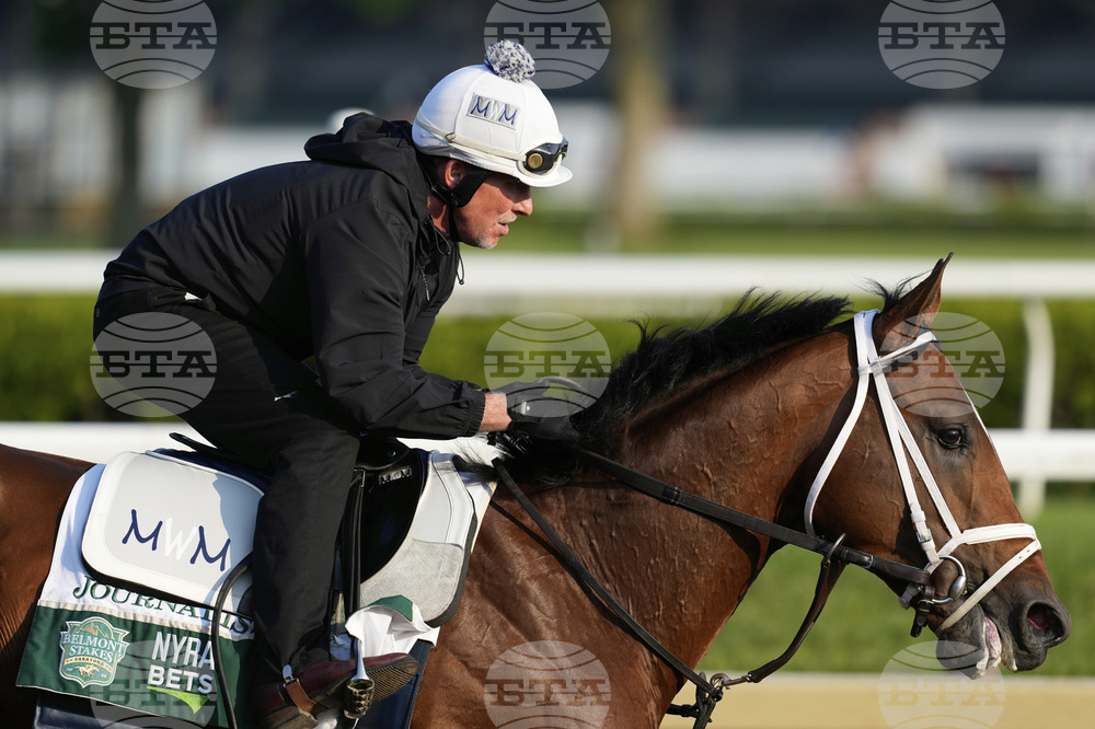 Belmont Horse Racing