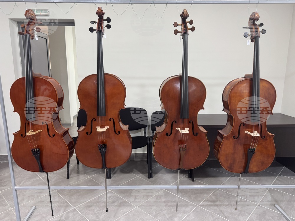 Казанлък - конкурс - лютиерство