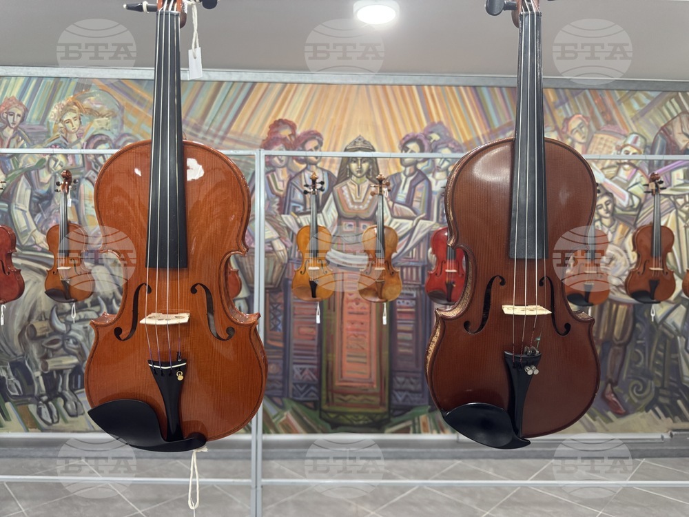 Казанлък - конкурс - лютиерство