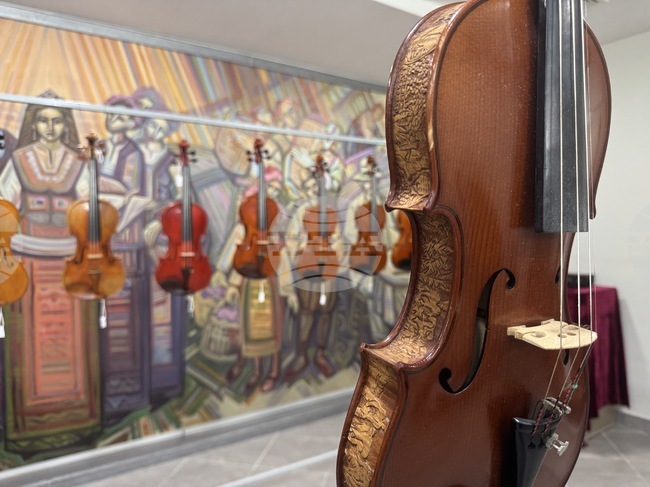 Казанлък - конкурс - лютиерство