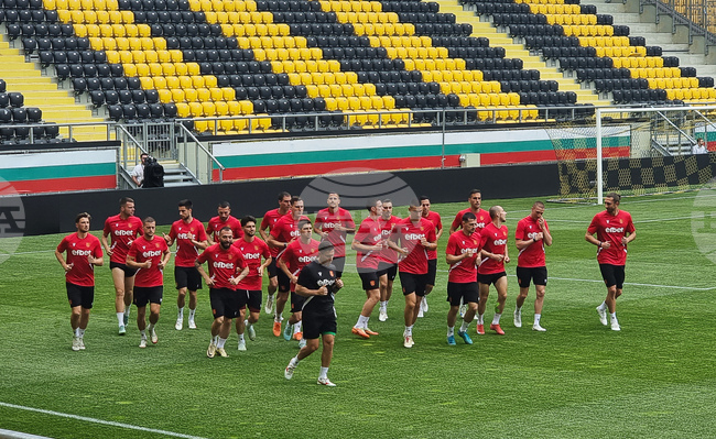 Националният отбор на България по футбол започва лагера за мачовете с Испания и Грузия в неделя