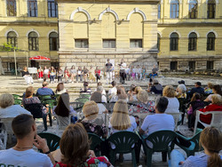 Варна -  „Ателие за творческо писане“ - сценично четене