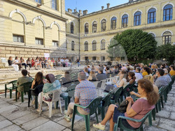 Варна -  „Ателие за творческо писане“ - сценично четене