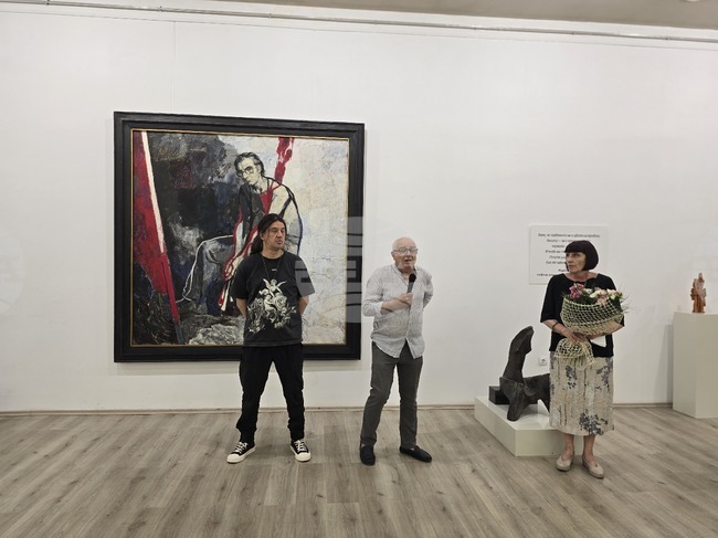 Изложба с творби на Светлин Русев и Любомир Далчев откриха в Арт център Плевен