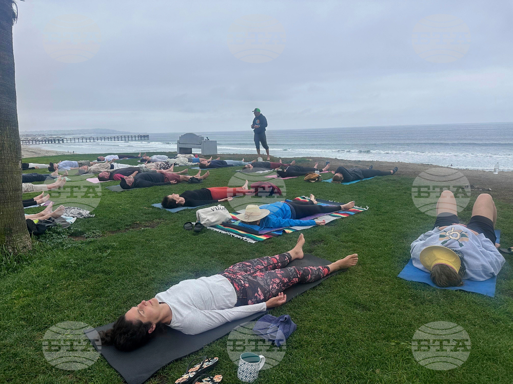 San Diego Beach Yoga