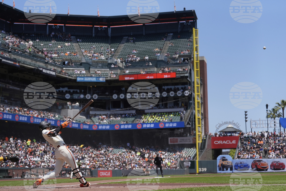 Padres Giants Baseball