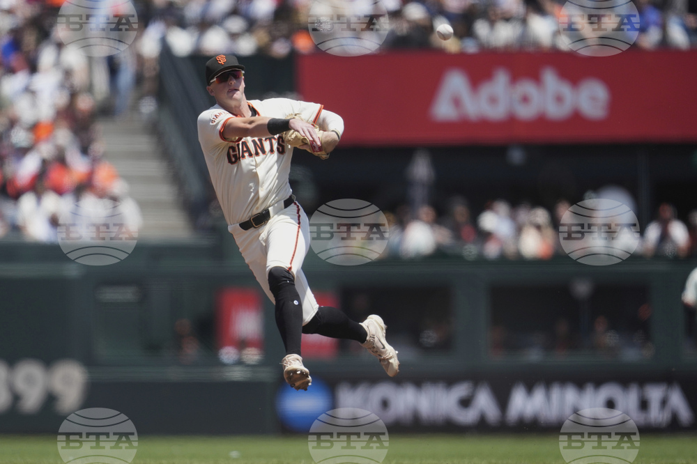 Padres Giants Baseball
