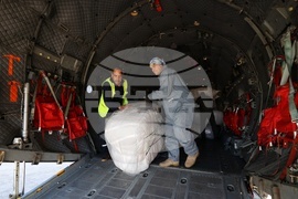 Ливан - самолет „Спартан“ - хуманитарна помощ - Сирия