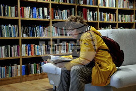 Бургас - библиотека - ежедневие