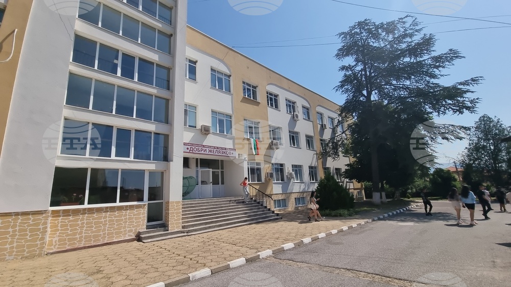 Образователната система в Сливенска област обхваща над 26 000 деца и младежи през 2024/2025 г., по данни на статистиката 