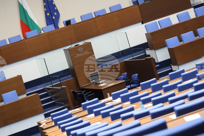Парламентът ще разгледа на първо четене законови промени, засягащи застраховка "Гражданска отговорност"