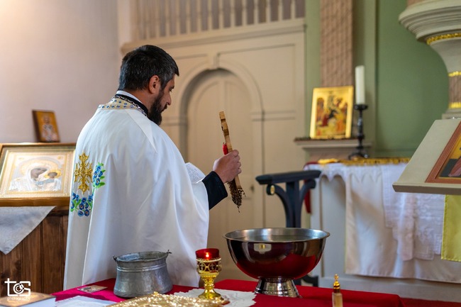 Тържествен молебен и водосвет по случай 24 май бяха отслужени в Лайпциг 