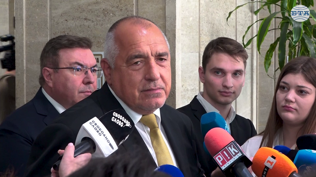 Кирил Петков, Николай Денков и Асен Василев са планът "Барбароса" за невлизане в еврозоната, заяви Бойко Борисов